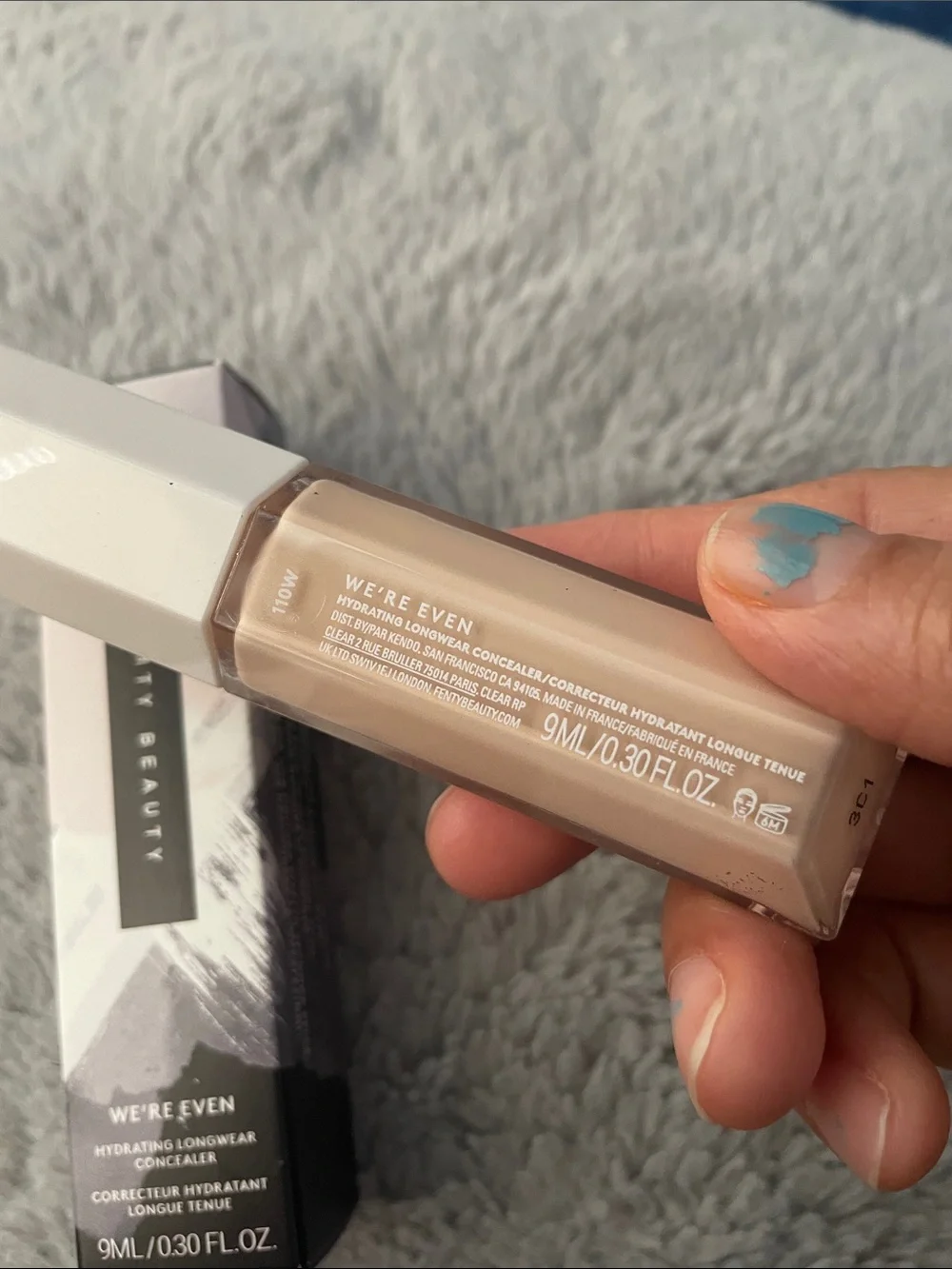 Fenty Beauty Concealer Wand in Light Beige / Cream